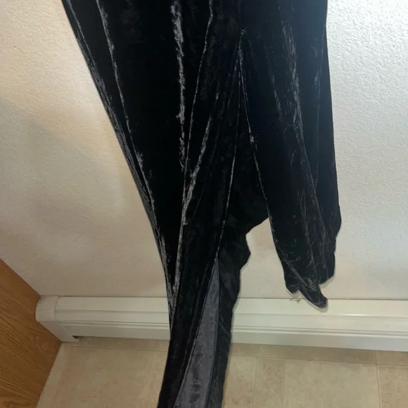 Arnold Scaasi Sheath Side Slit Velvet Silk Dress - Picture 2 of 7